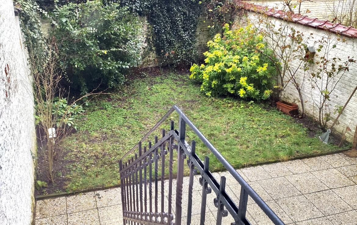colive-coliving-collocation-maison-partagée-collocataires-Bruxelles-Darwin-jardin-avec-terrasse
